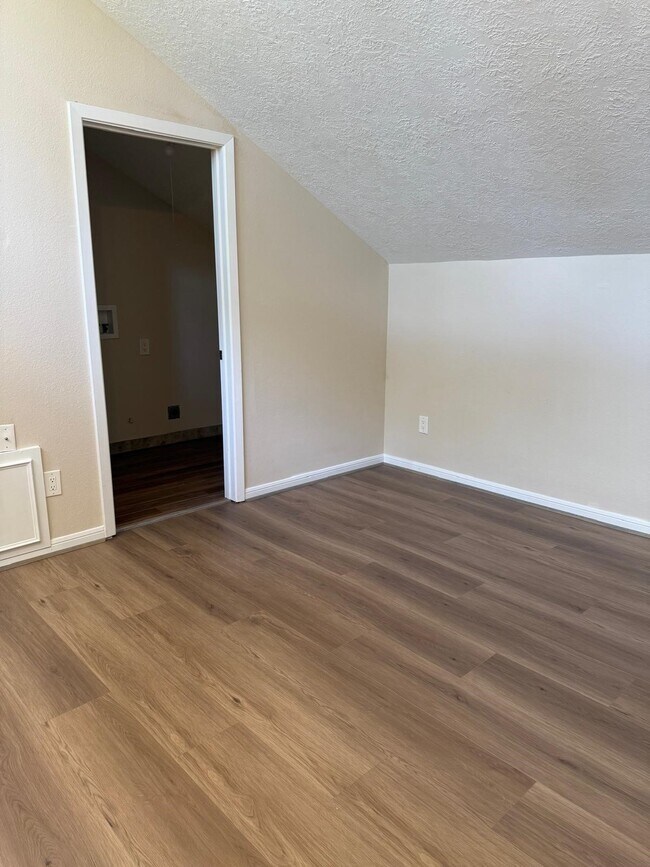 Photo - 12900 Walden Rd Unit 1012 J