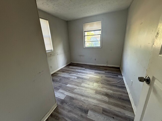 Photo - 3516 Penton St