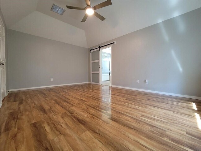 Photo - 8011 Aspen Dr