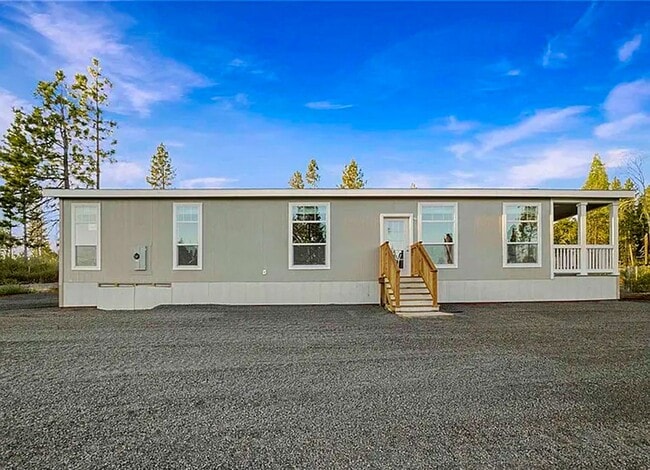 Building Photo - 13734 Ferguson Dr