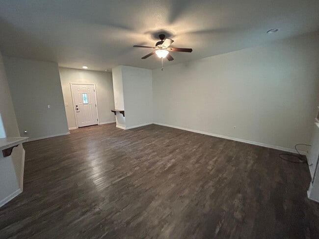 Photo - Comfortable 3-Bedroom Home in Gated Cottonwood Community