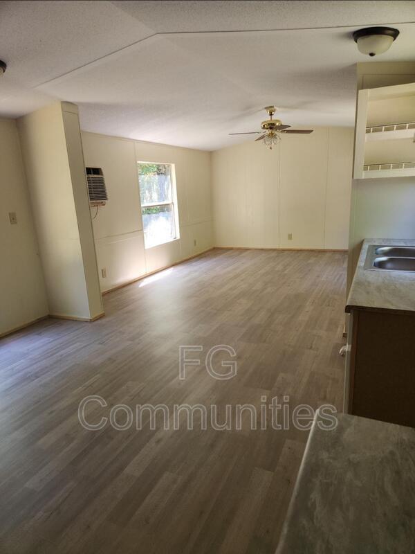 Photo - 325 Coleman Rd