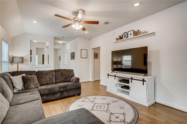 Photo - 6049 Urbano Bnd