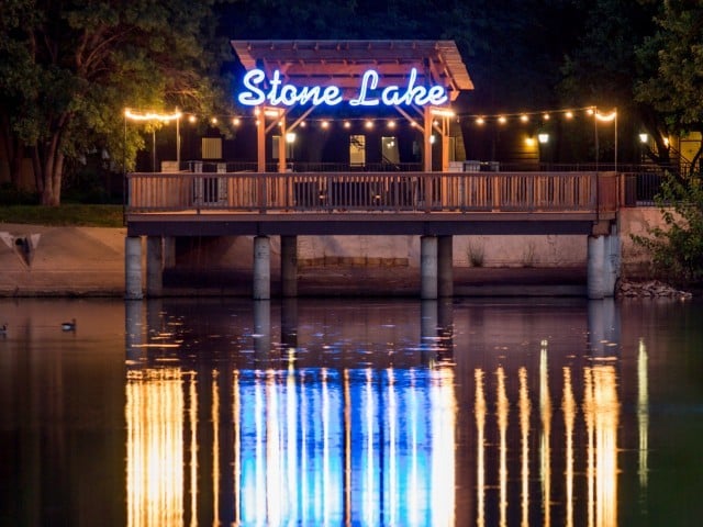 Night View - Stonelake Apartment Homes