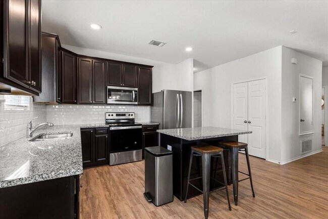 Photo - 192 Green Egret Wy