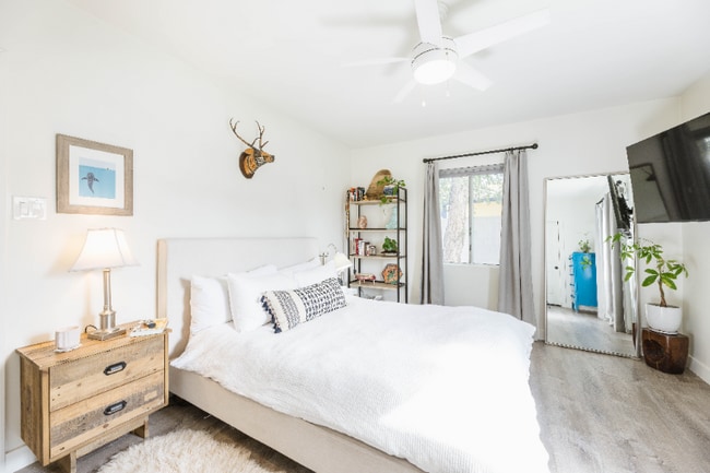 Photo - 1326 W Roma Ave