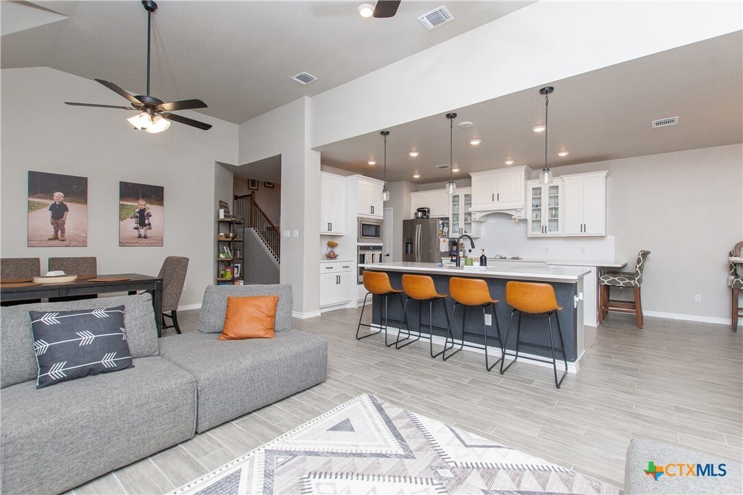 Photo - 1756 Meadow Crest
