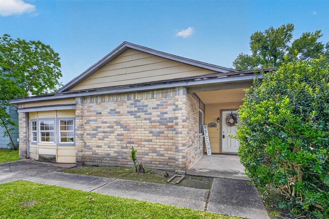 Building Photo - 13010 Abalone Way