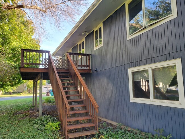 Photo - 2117 Fern Ln