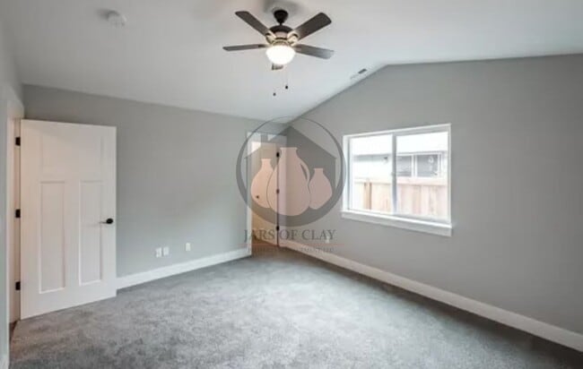 Photo - 1081 Baxter Rd SE
