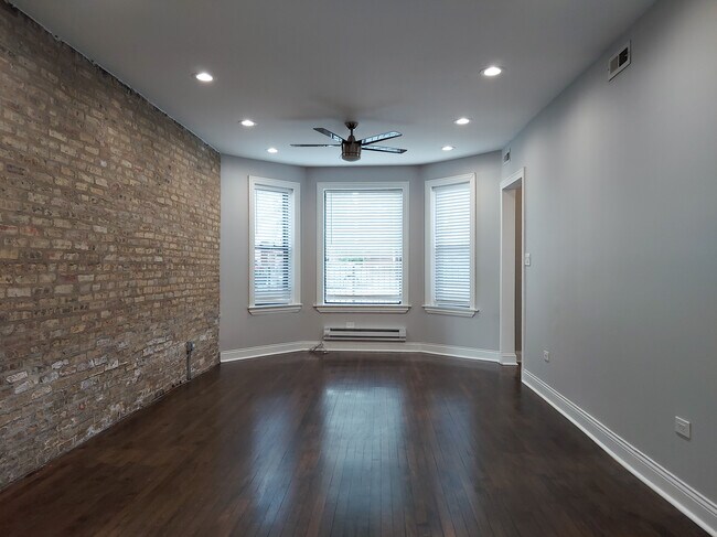 Photo - 2019 N Hoyne Ave Unit 1F