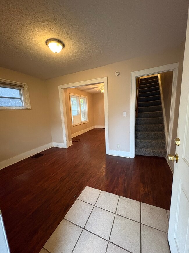 Photo - 1423 Marcy St