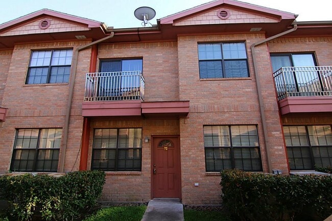 Photo - 9400 Bellaire Blvd Unidad 508 Rental