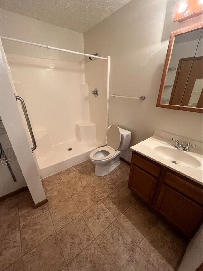 ROYAL OAKS APARTMENTS For Rent in Richmond, IN