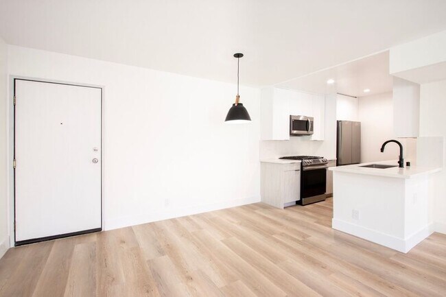 Photo - 2123 Rodney Dr