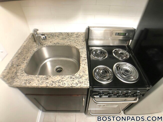 Photo - 62 Boylston St Unidad 217