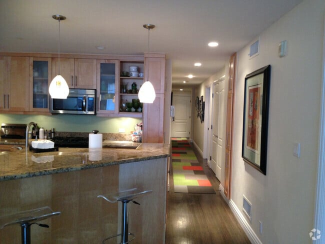 Building Photo - 1755 Central St Unit D Rental