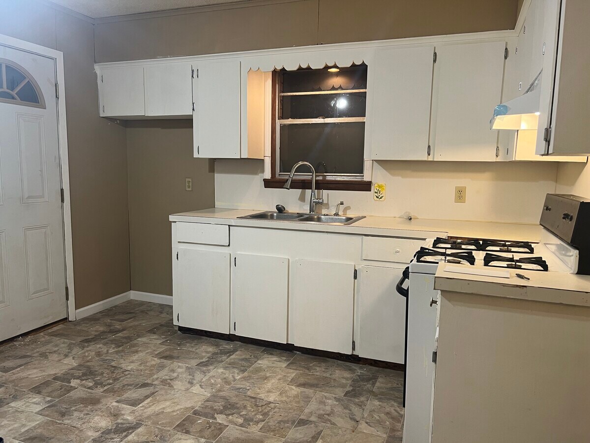 Photo - 3224 Zion St