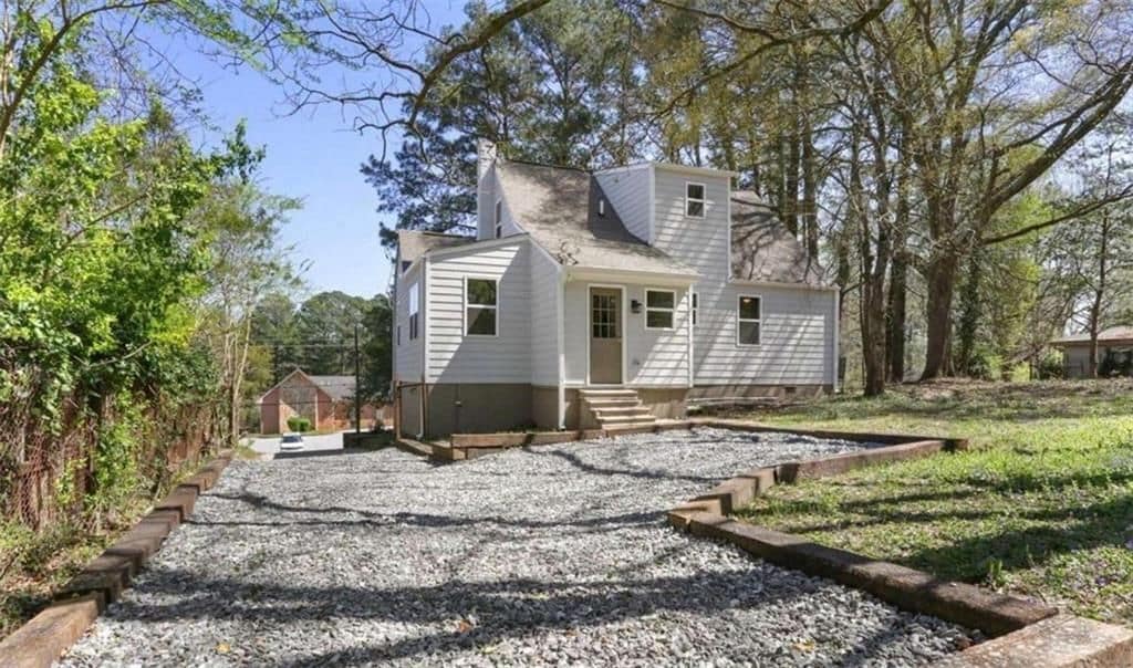 Photo - 2561 Sylvan Rd