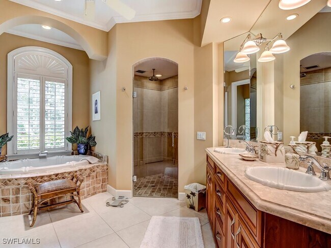 Photo - 605 6th Ave N