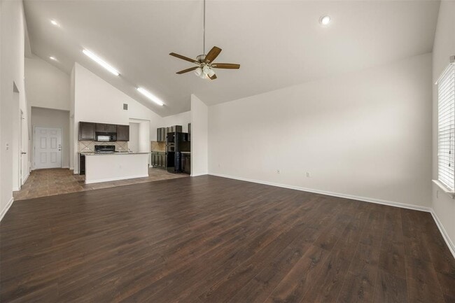 Photo - 404 Pentire Way