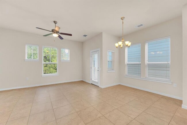 Photo - 3900 Threadgill St