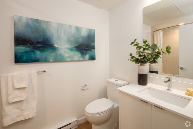 2 chambres, 2 salles de bain - 820 pi2 - Salle de bain - The Gateway