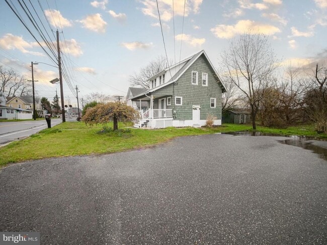 Photo - 332 Crown Point Rd