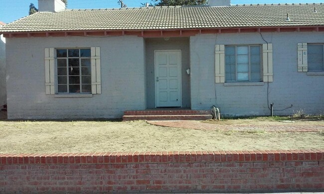 Building Photo - 108 E Buena Vista St