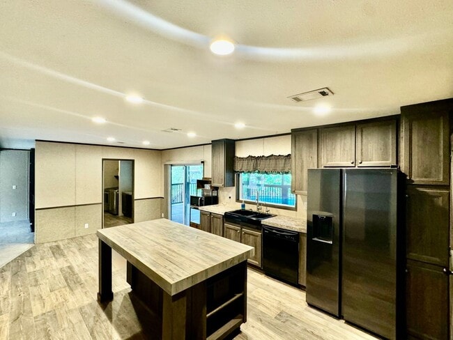 Photo - 4744 County Rd 506