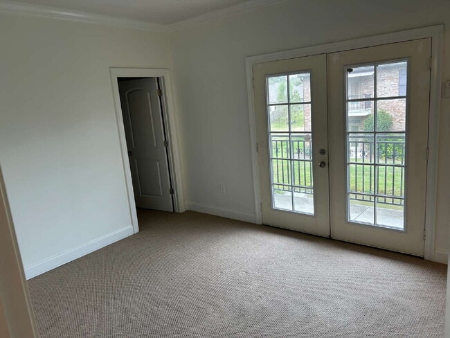 Photo - 1BR/1BA Upstairs Condo for Lease in Gated Chatsworth Court! Unit 1-C