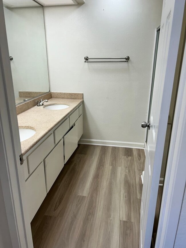 Photo - Beautiful 2b2.5b Condo in a great area of ... Unidad 26