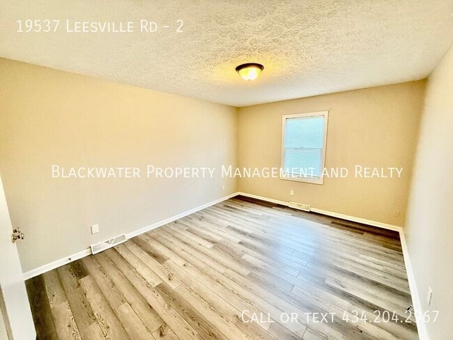 Photo - 19537 Leesville Rd Unit 2