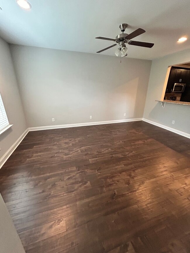 Photo - 3 Bedroom 3.5 Bath Spacious Townhome