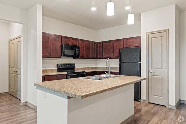 2BR, 2BA - 1,000SF - Kitchen - Lockhart Springs