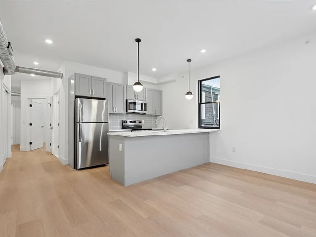 Photo - 178 W Seymour St Unit 11