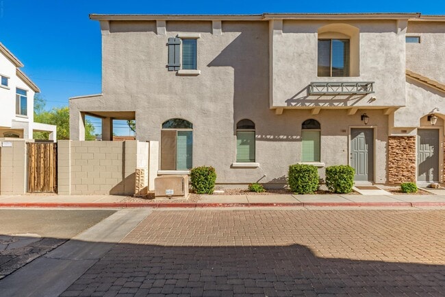 Building Photo - 2150 E Bell Rd Unit 1088