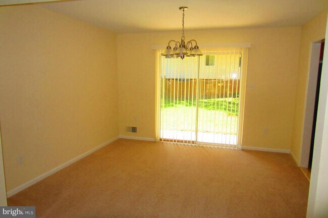 Photo - 4898 Wheatstone Dr
