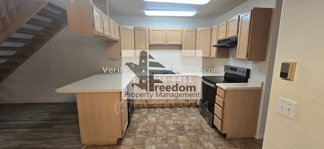 Photo - 2150 College Pl