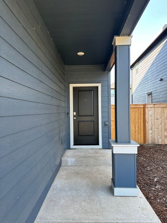 Photo - Newer 4 bedroom 2.5 bathroom house!