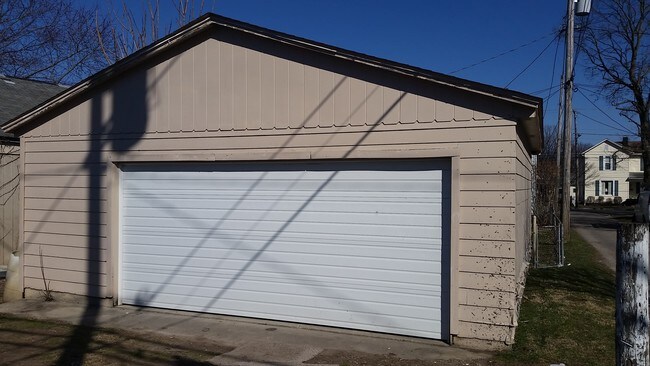 Photo - 315 S Maple St