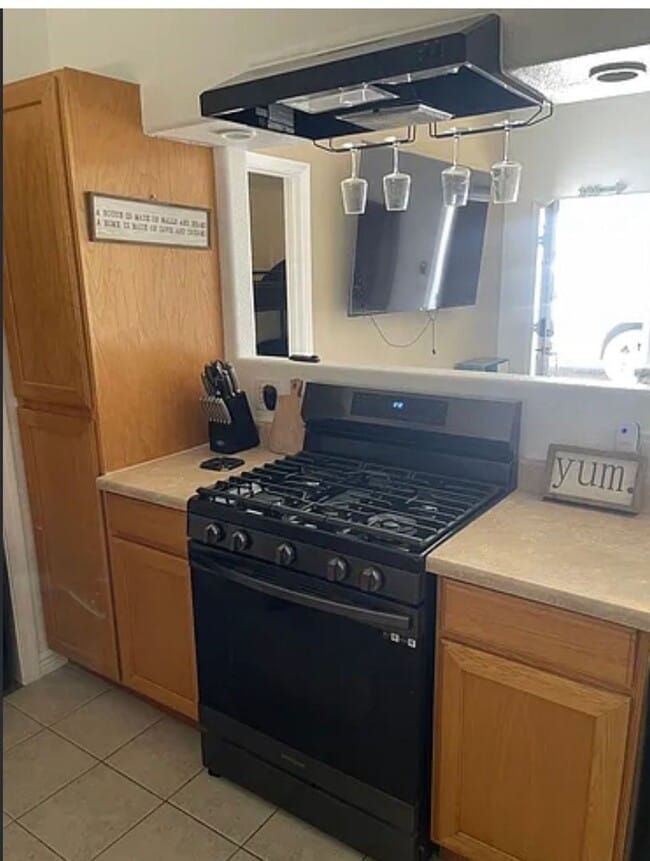 Photo - 880 Coral Reef Dr