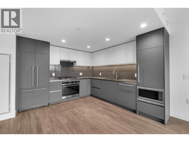 Photo - 2135 Springer Ave Unit 3402