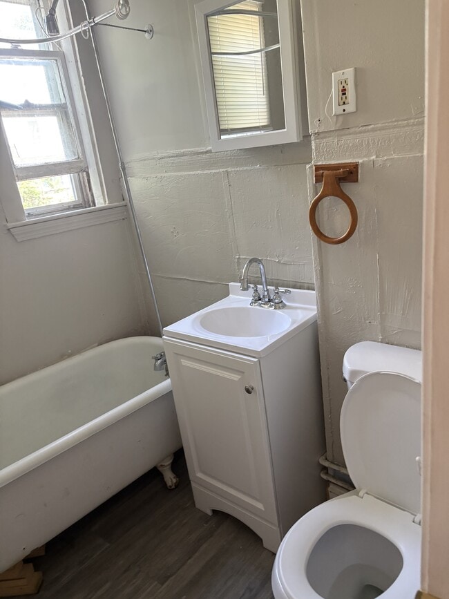 Photo - 107 Heath St Unit 3