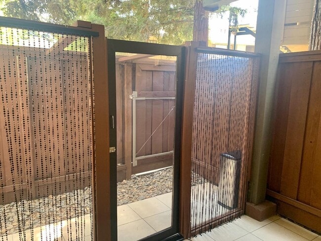 Photo - 5412 Makati Cir