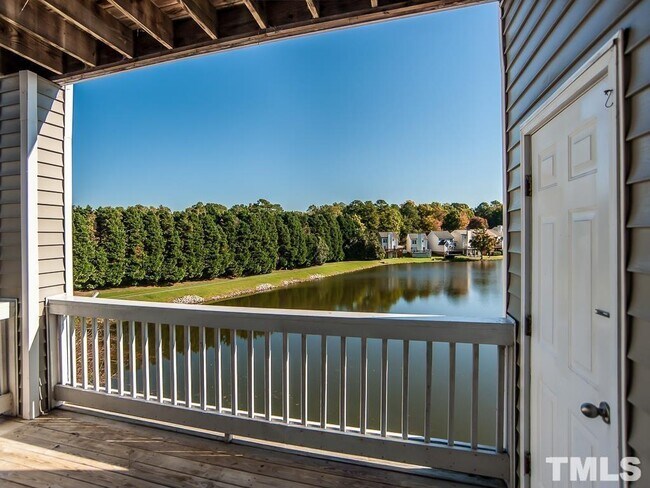 Photo - 323 Springfork Dr