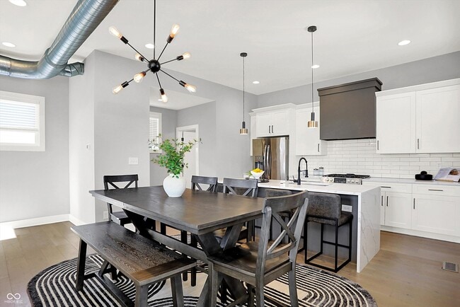 Photo - 816 East 21st St