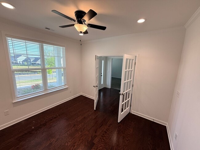 Photo - Beautiful New Home in georgous community