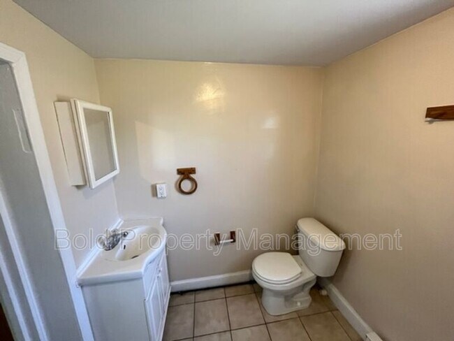 Photo - 353 W Greenwich St Unit C