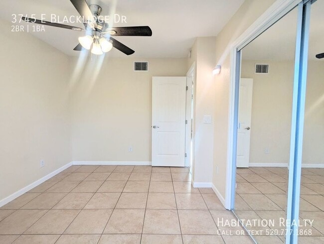 Photo - 3745 E Blacklidge Dr